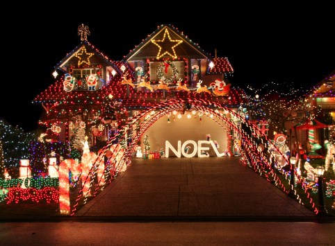 4 Tips for Celebrating the Holidays in Your Homeowners Association-featured-image